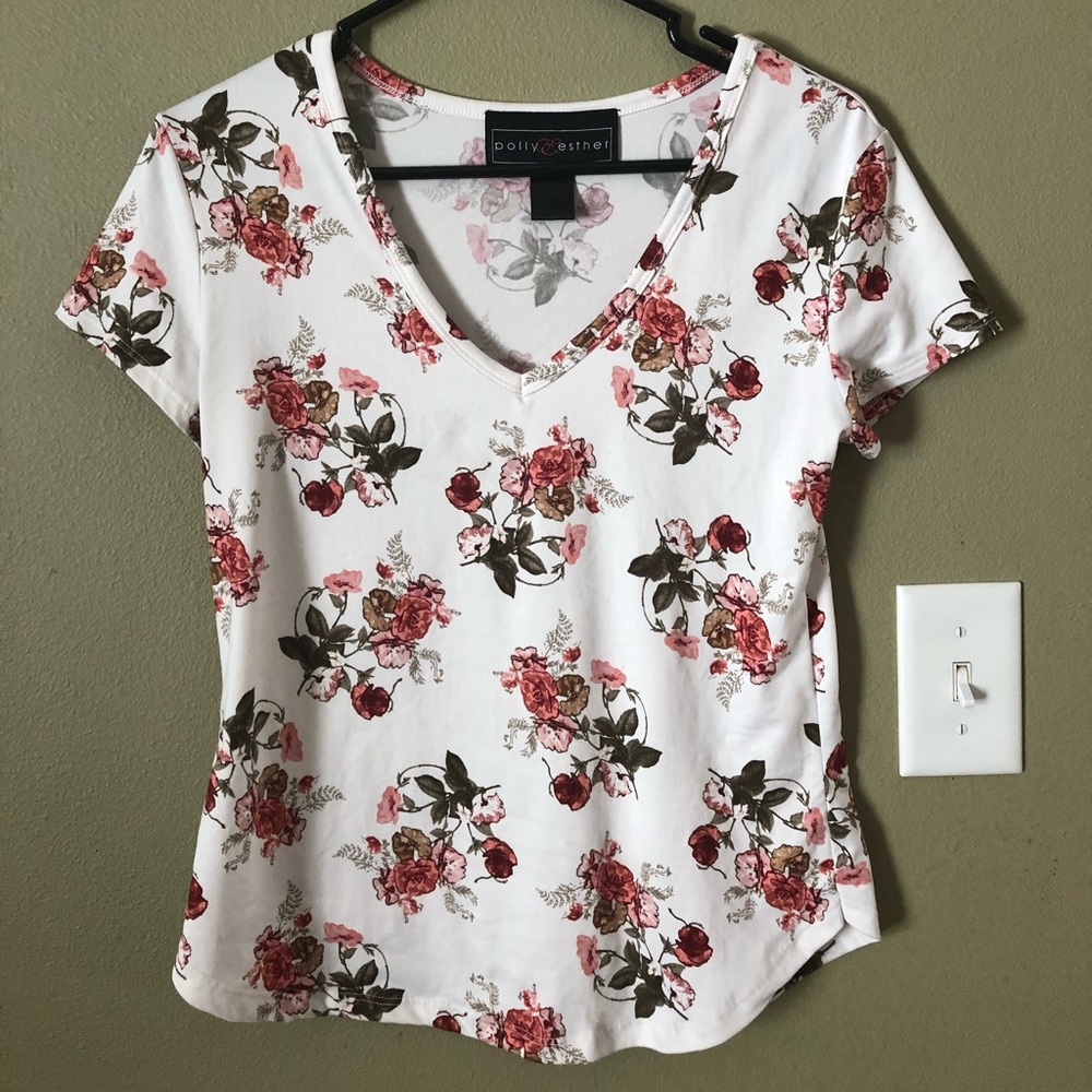 Rue 21 Floral Soft Top